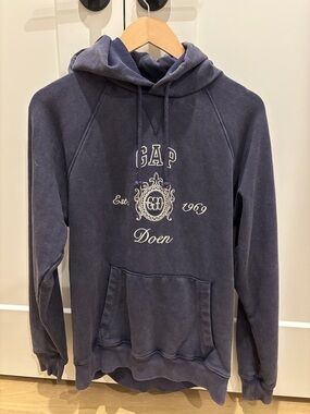 GAP Navy Doen Crest Pullover Hoodie